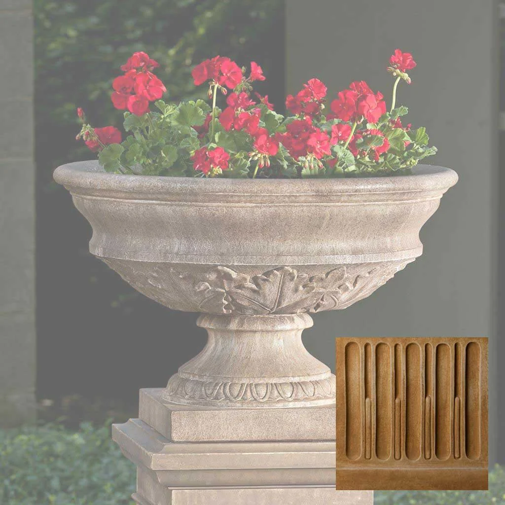 Coachhouse Urn - Image 8