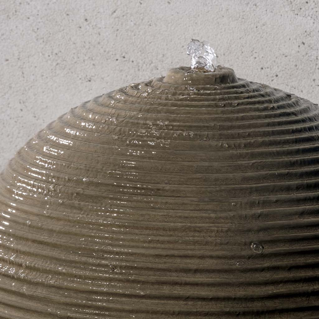 Ribbed Sphere Fountain - Image 2