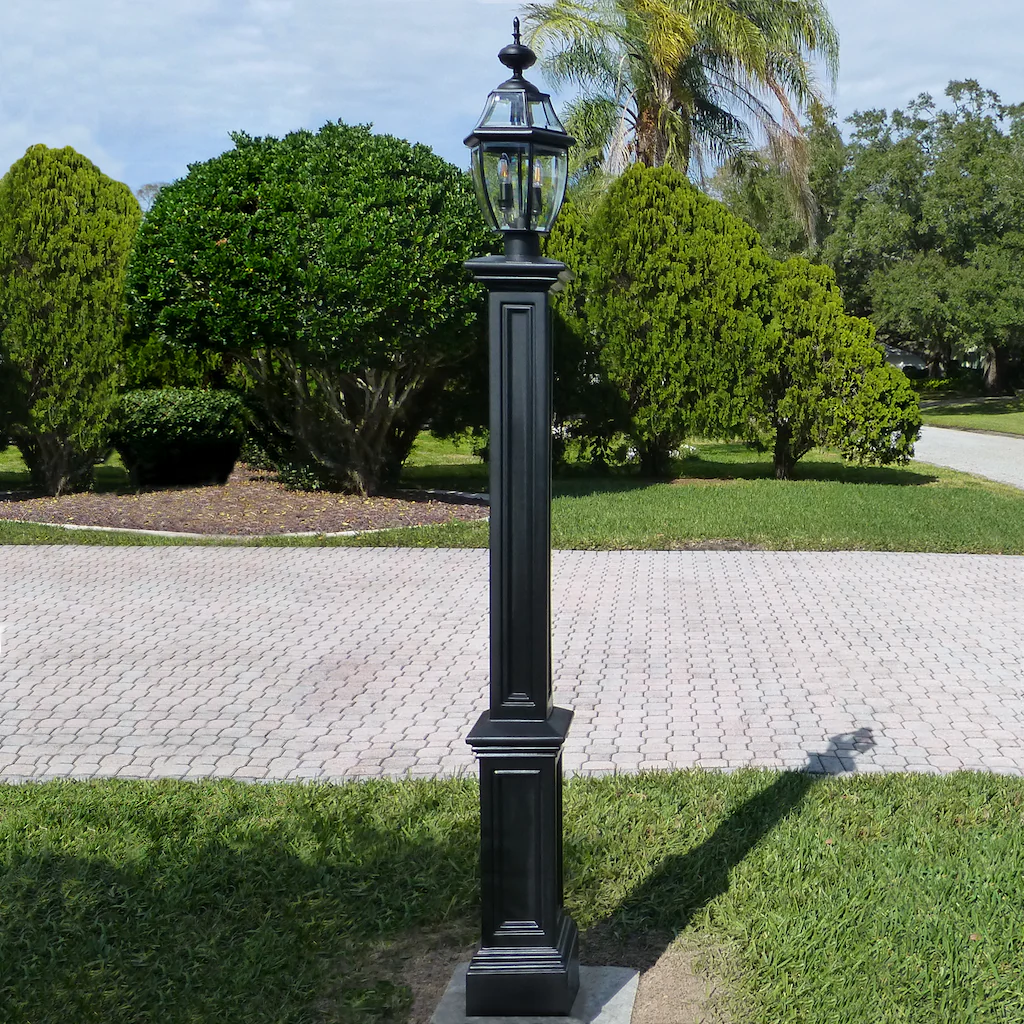 Signature Lamp Post with Mount - Image 2