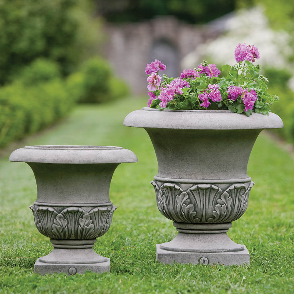 Williamsburg Acanthus Planter - Large - Image 2